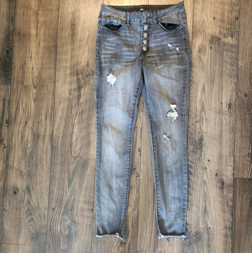 Size 7 Rewash Black Distressed & Frayed Button Up Skinny Jeans